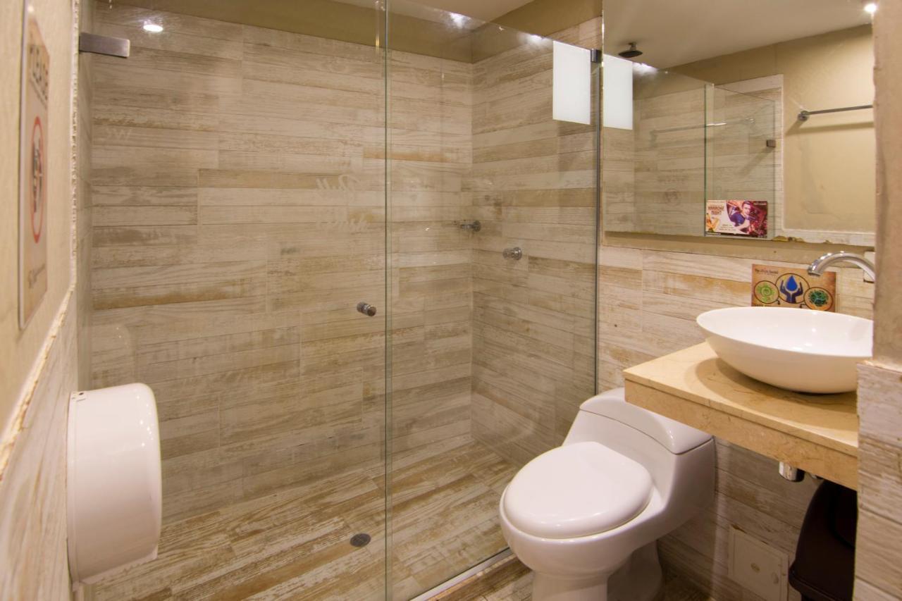 The Clock Hostel & Suites Cartagena Bagian luar foto