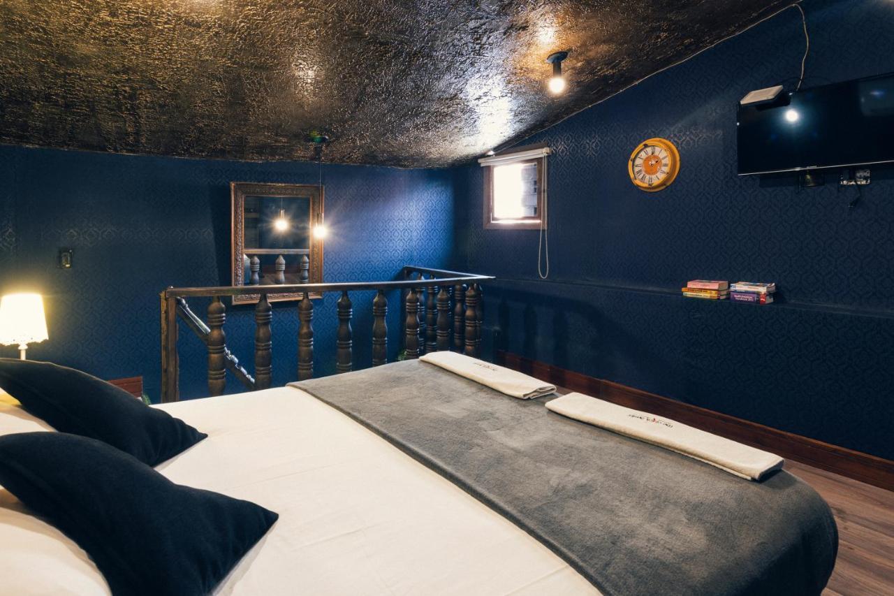 The Clock Hostel & Suites Cartagena Bagian luar foto