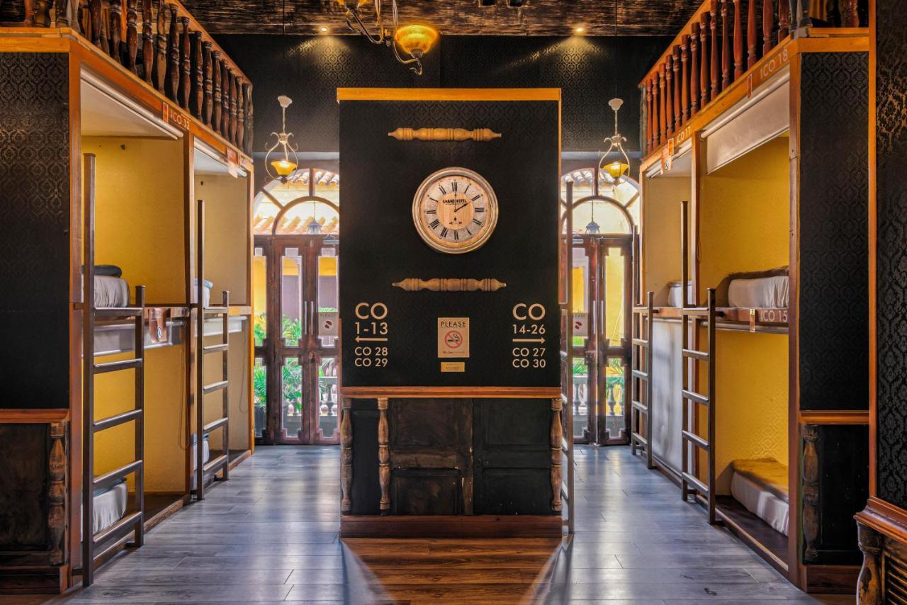 The Clock Hostel & Suites Cartagena Bagian luar foto
