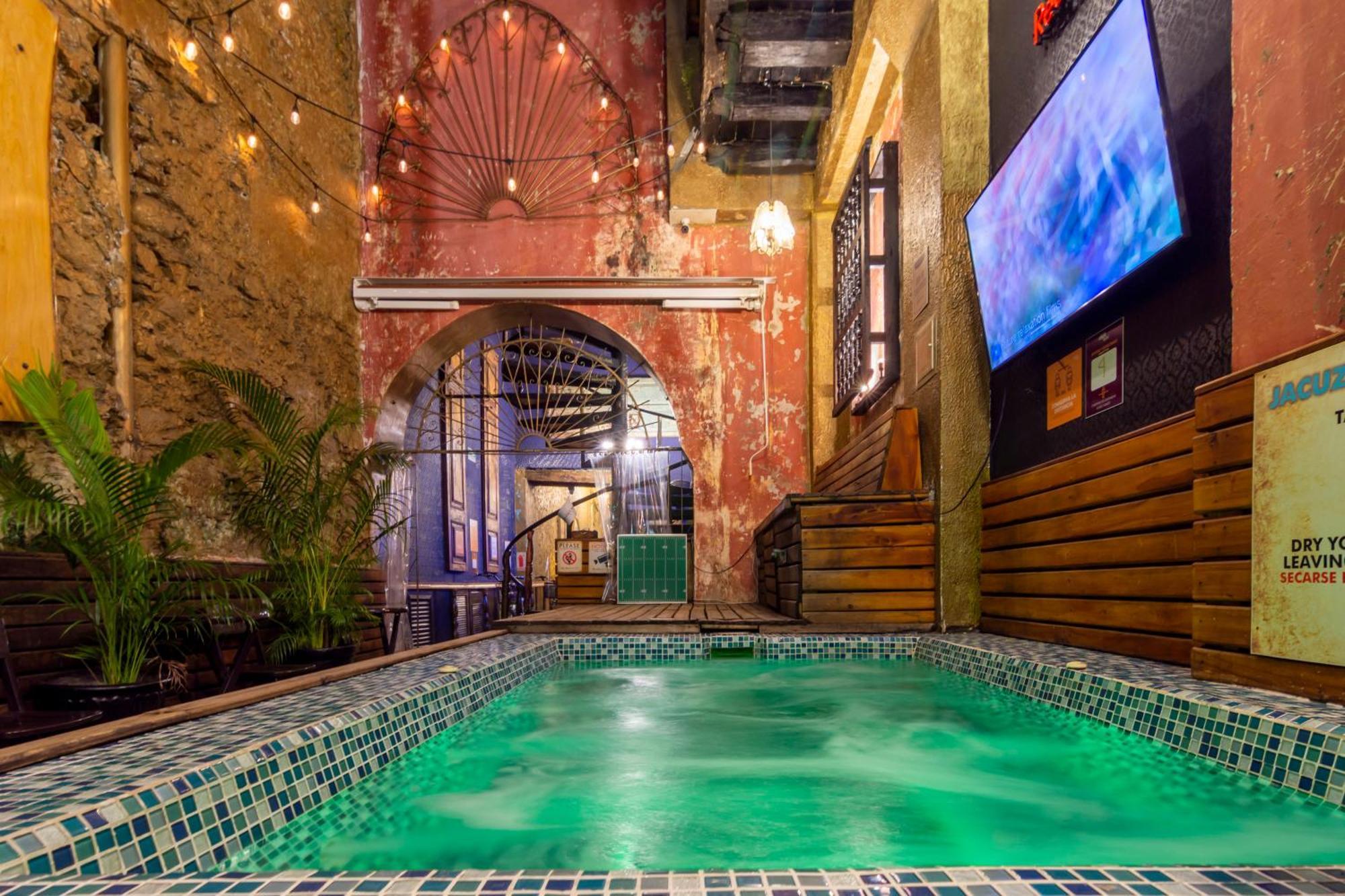 The Clock Hostel & Suites Cartagena Bagian luar foto