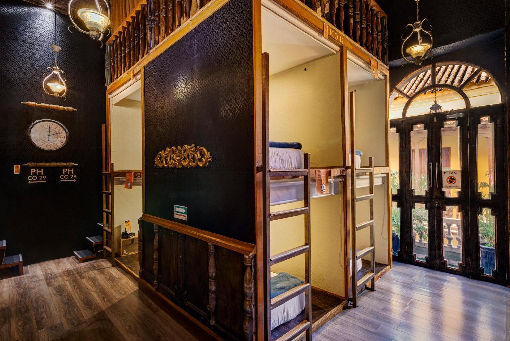 The Clock Hostel & Suites Cartagena Bagian luar foto